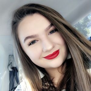 Meet your Posher, Candace